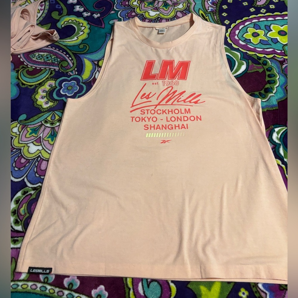 Les Mills Peach Tank Top Size Medium